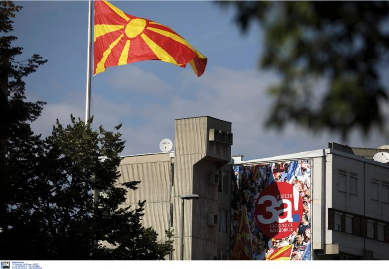 ΠΓΔΜ και ΝΑΤΟ: Υπεγράφη το πρωτόκολλο εισδοχής της χώρας στη συμμαχία