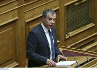 Θεοδωράκης: Δεν μπορεί να συγκροτούνται ΚΟ με δανεικούς βουλευτές