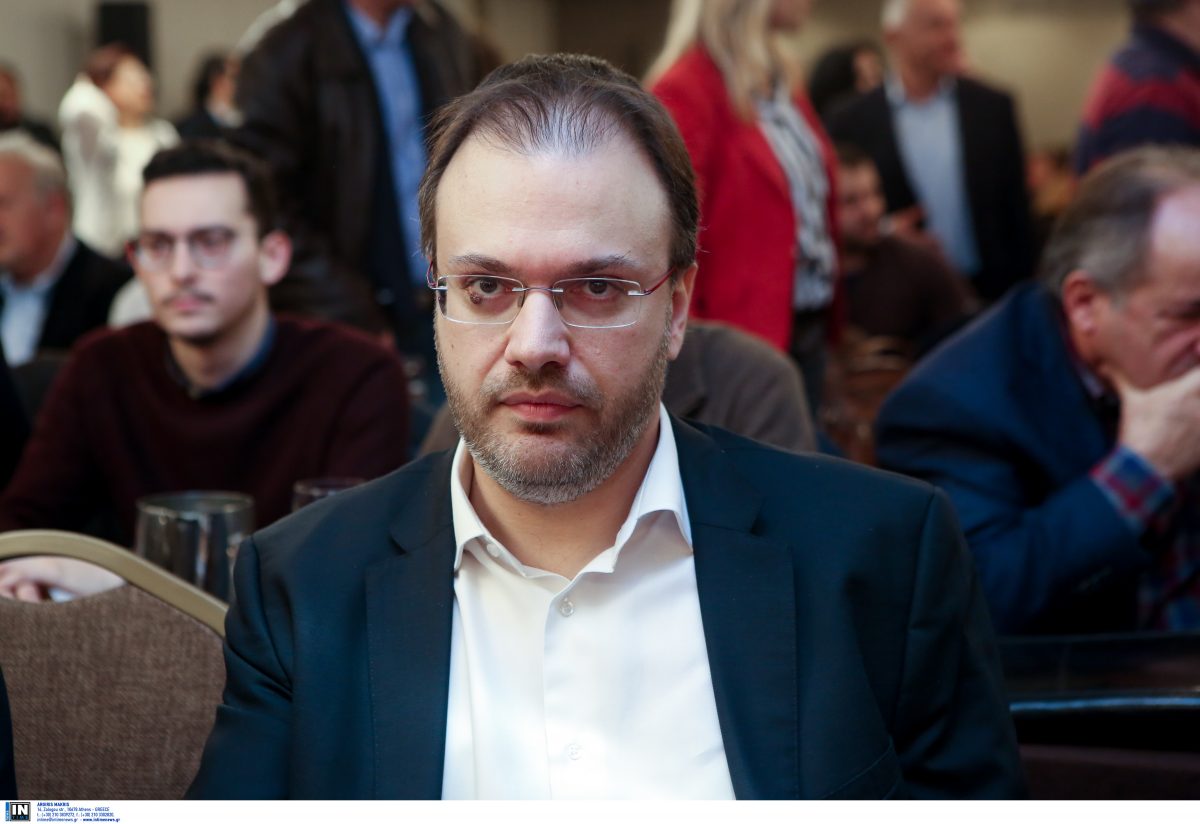 Θεοχαρόπουλος για διαγραφή: Προσπάθησαν να με «δωροδοκήσουν» για τη Συμφωνία των Πρεσπών