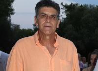 Γιάννης Μπέζος: Δεν απαντάω σε αγράμματους