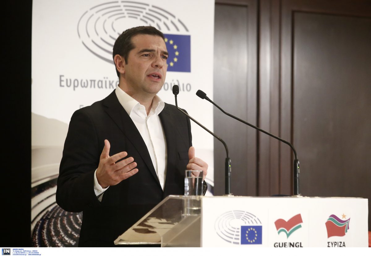 Αλέξης Τσίπρας: Γι’ αυτήν την κοκκινομάλλα που του πήρε συνέντευξη μιλάνε όλοι