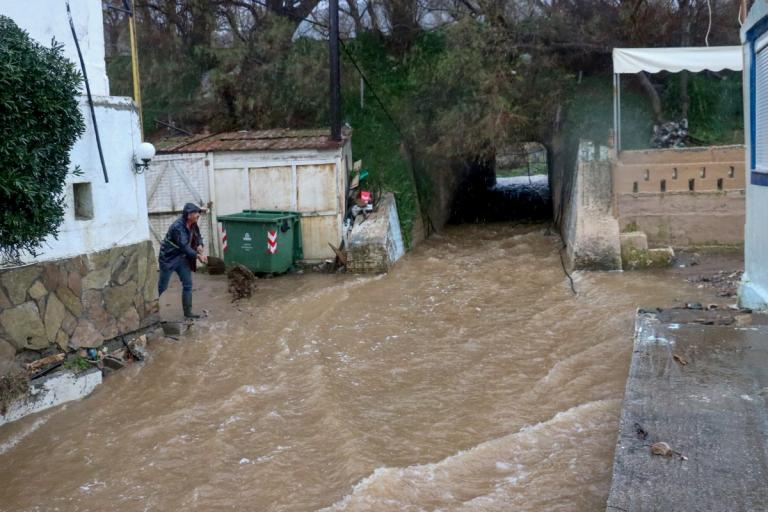 Κακοκαιρία Κρήτη: Εικόνες βιβλικής καταστροφής λόγω “Ωκεανίδας” – Ανυπολόγιστες καταστροφές (pics&vid)