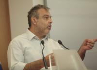 Βερναρδάκης: Στόχος της κυβέρνησης είναι να υπάρξει μια μεγάλη προοδευτική συμπαράταξη