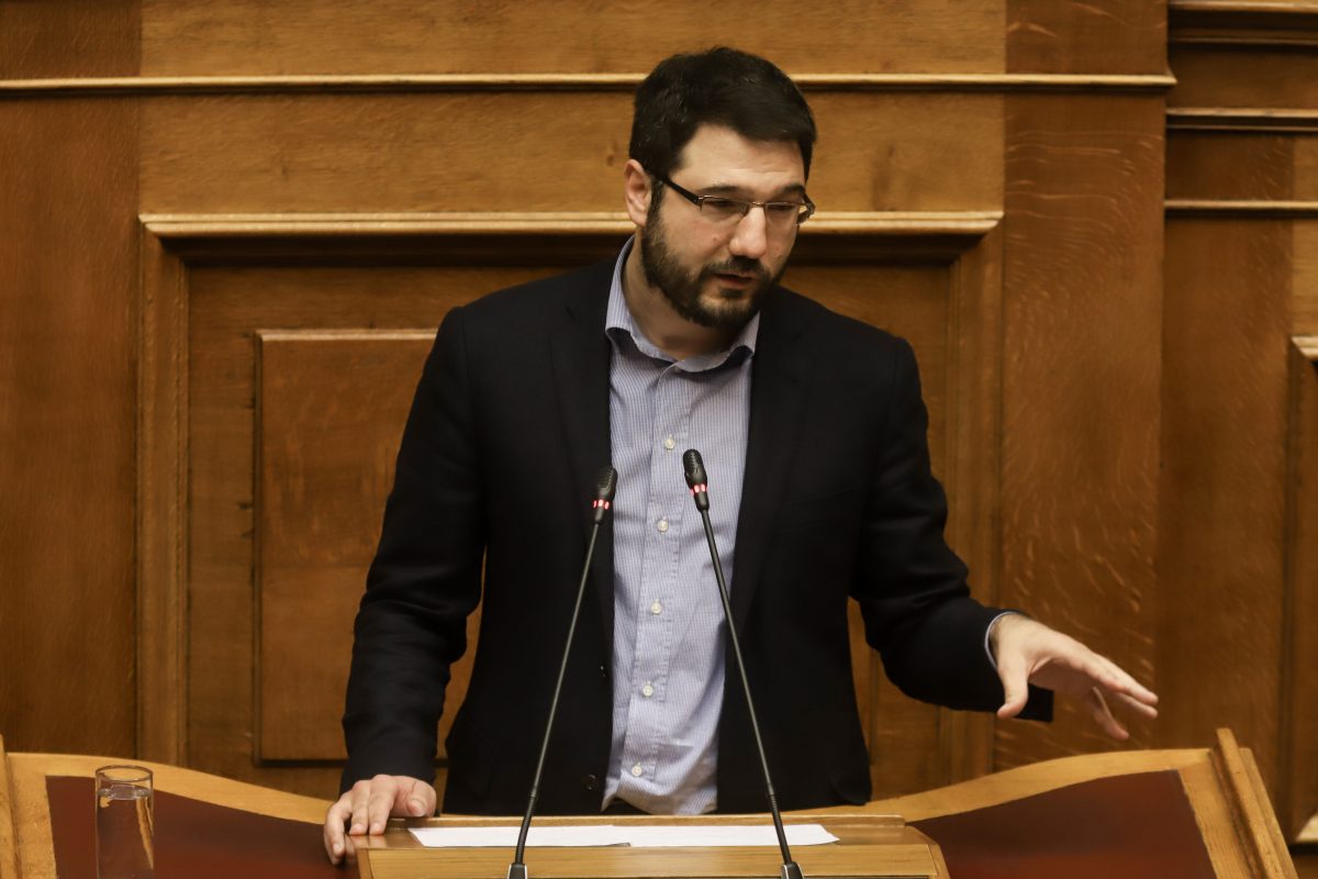 Νάσος Ηλιόπουλος: Παρέμβαση για την ιστορική περιοχή γύρω από την Ακρόπολη
