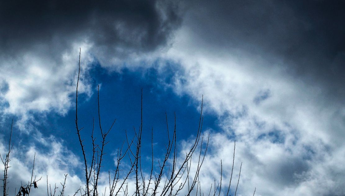 Κακοκαιρία “Χιόνη”: Νέα υποτροπή με καταιγίδες και χιόνι