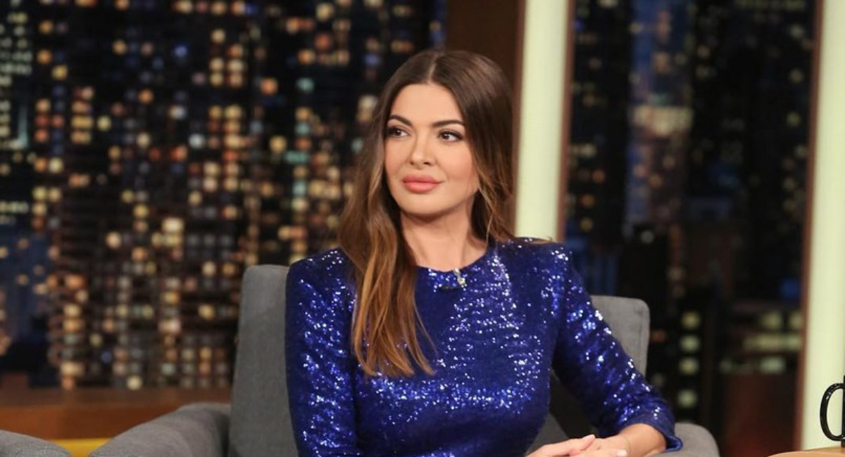 Άννα Λορένη: Παραδέχθηκε ότι είπε ψέμματα για την ηλικία της (vid)