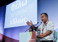 Θεοδωράκης για Κρήτη: Η πρώτη σκέψη είναι σήμερα στους ανθρώπους που είναι αποκλεισμένοι