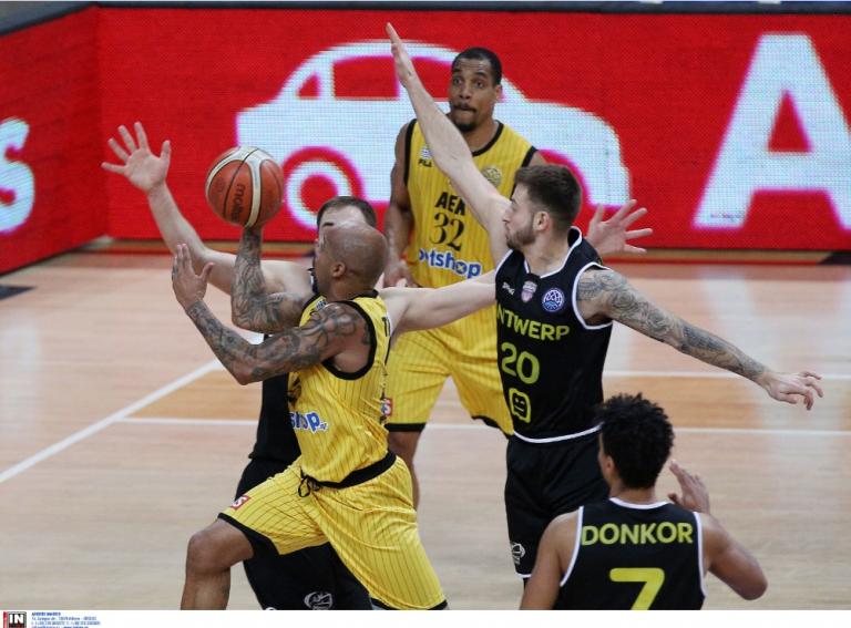 AEK: Απαγόρευση μεταγραφών από FIBA