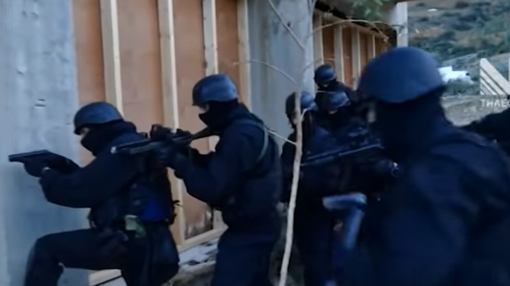 Απαγωγή Λεμπιδάκη: Καρέ – καρέ η αναπαράσταση της απελευθέρωσης του (vid)