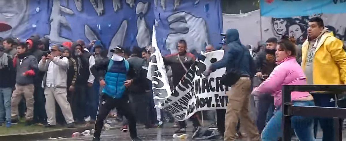 Διαδηλώσεις Αργεντινή: Δεκάδες χιλιάδες στους δρόμους του Μπουένος Άιρες κατά της λιτότητας