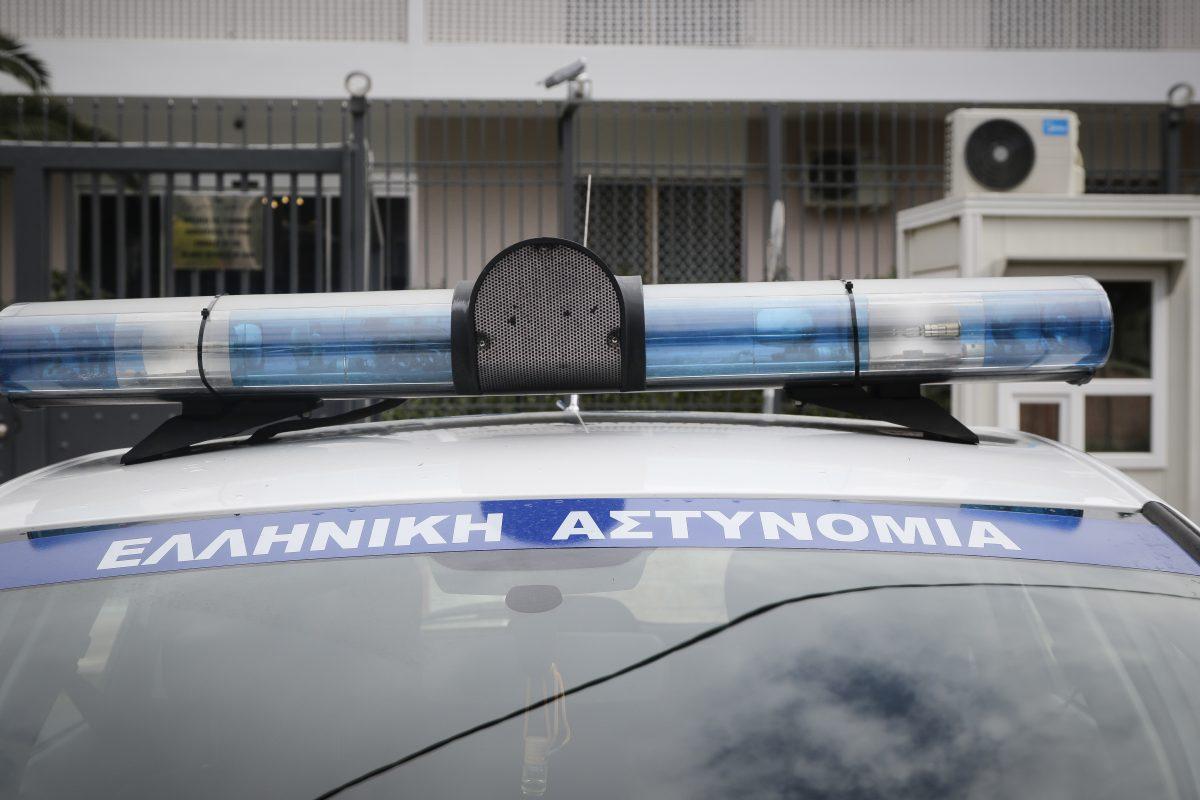 Θεσσαλονίκη: Σπείρα μετέφερε παράνομους μετανάστες με πολυτελή οχήματα