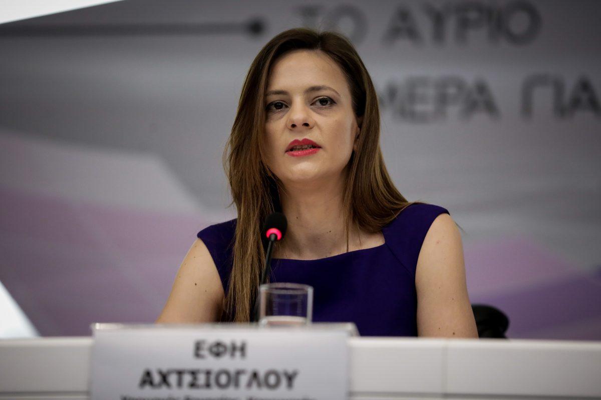 Αχτσιόγλου: Η ρύθμιση των οφειλών στα ασφαλιστικά ταμεία σε έως 120 δόσεις θα προχωρήσει κανονικά