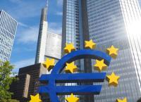 ΕΚΤ: Μπορεί να καθυστερήσει και πάλι την αύξηση επιτοκίων