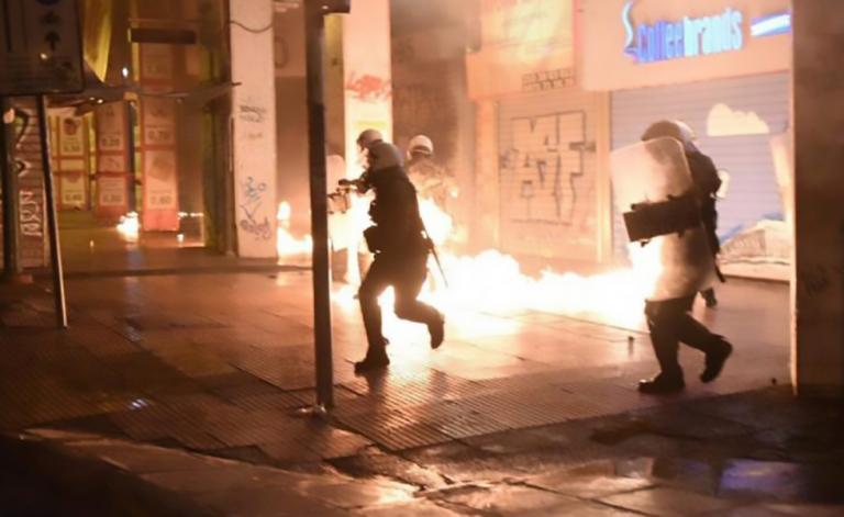 ΑΕΚ – ΠΑΟΚ: Μεγάλης έκτασης επεισόδια σε σύνδεσμο του ΠΑΟΚ στην Πάτρα