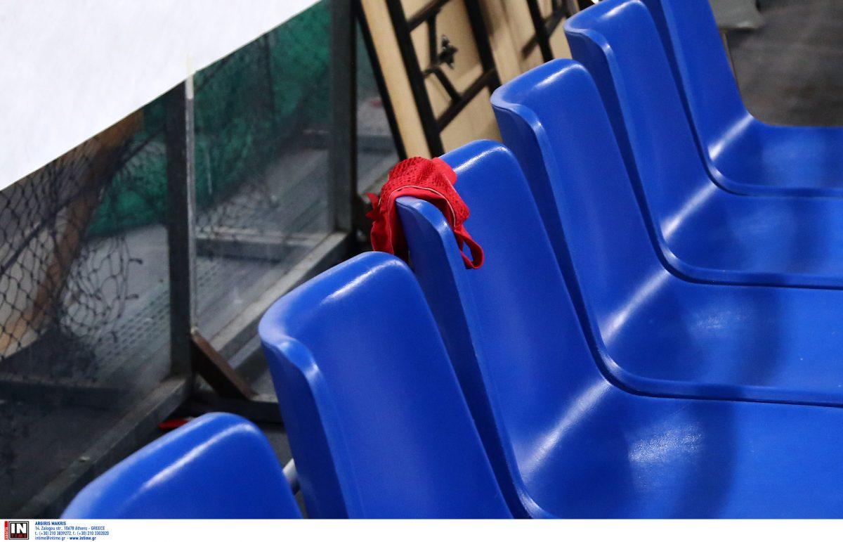 Παναθηναϊκός – Ολυμπιακός: Άφησε κόκκινο εσώρουχο στον πάγκο των “ερυθρολεύκων” ο Γιαννακόπουλος (pics)