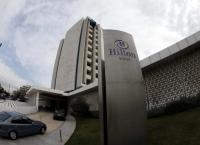 Hilton Αθηνών – Costa Navarino: Μεγάλο deal στην ξενοδοχειακή αγορά