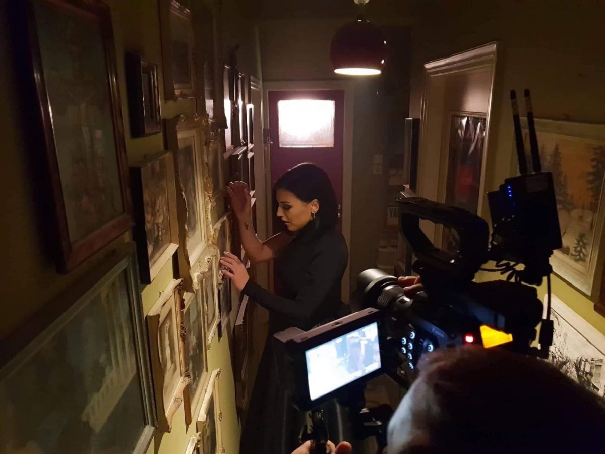 Ιουλία Καλλιμάνη: “Δε θέλω ξανά” το νέο της τραγούδι