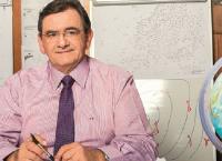 Θοδωρής Κολυδάς: Δείτε σε ποιο κανάλι υπέγραψε