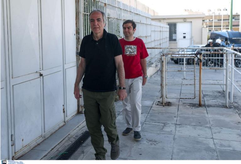 Δημήτρης Κουφοντίνας: Μπάχαλο με την άδεια του – Τι αναφέρουν πηγές του υπουργείου Δικαιοσύνης