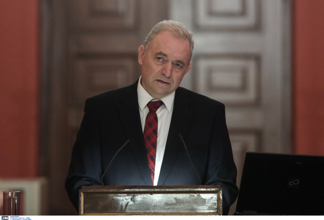Ευθύμης Λέκκας: “Ανεπίτρεπτη κοινωνικά, επιστημονικά και ηθικά η διατύπωση παραπλανητικών πληροφοριών”