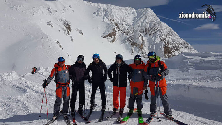 Κυριάκος Μητσοτάκης: Η χειμερινή απόδραση και το σκι στο Βελούχι (pics&vids)