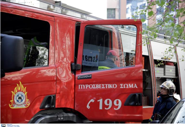 Φωτιά τώρα Άργος: Γηροκομείο τυλίχθηκε στις φλόγες