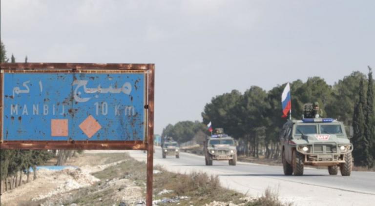 Αεριωθούμενα του υπό τις ΗΠΑ συνασπισμού έπληξαν θέση του συριακού στρατού