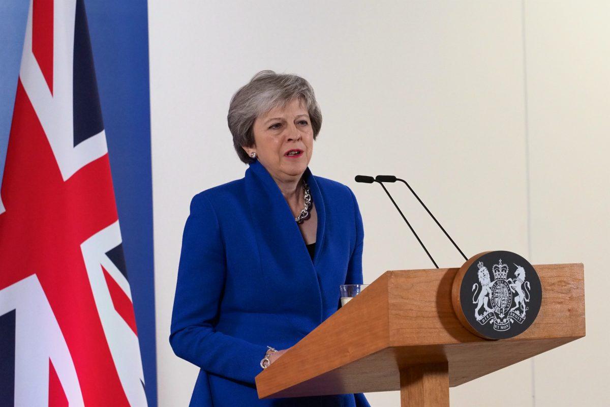 Brexit: Η Τερέζα Μέι σκέφτεται νέο δημοψήφισμα αν αποτύχουν οι συνομιλίες