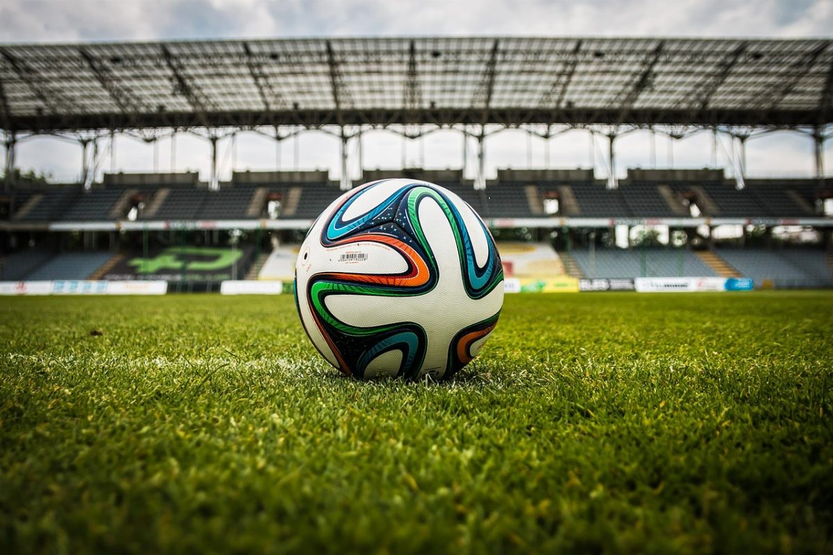FIFA – UEFA: Τεταμένες σχέσεις, συνάντηση ενόψει