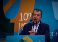 Θεοδωράκης: Τα δεσμά των κομμάτων κρατούν χαμηλά τα πανεπιστήμια