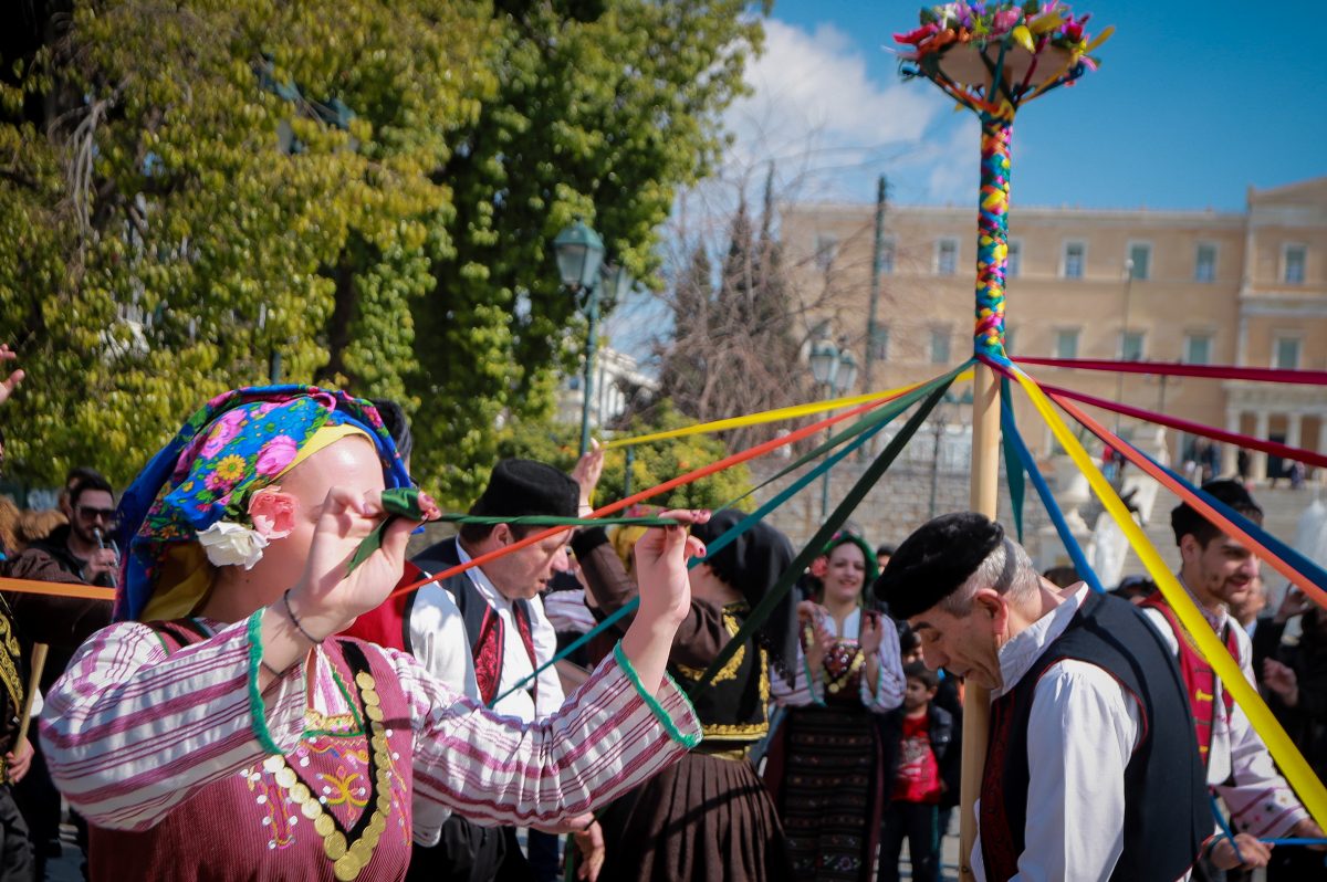 Τσικνοπέμπτη 2019: Άρωμα παράδοσης και μουσική στο κέντρο της Αθήνας (pics)