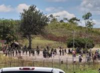 Βενεζουέλα πυροβολισμοί: Δυο νεκροί και πολλοί τραυματίες στα σύνορα με Βραζιλία