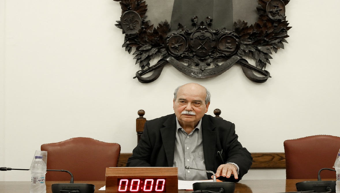 Βούτσης: Δεν αλλάζει τον Κανονισμό της Βουλής μετά από την επιστολή του Τσίπρα