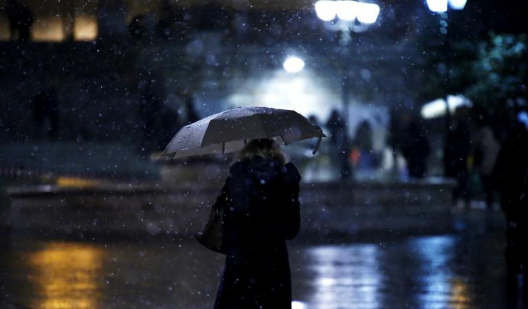 Καιρός τώρα: Η “Ωκεανίς” σαρώνει τη χώρα με χιόνια και πολικές θερμοκρασίες (pics&vids)