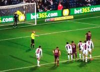 Η πιο αστεία εκτέλεση πέναλτι που έγινε ποτέ (vid)