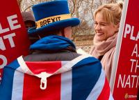 Brexit: Σε χαοτική κατάσταση η βρετανική κυβέρνηση