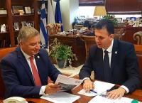 Καραμέρος: Θεσμική συνάντηση με τον Γιώργο Πατούλη (pic)