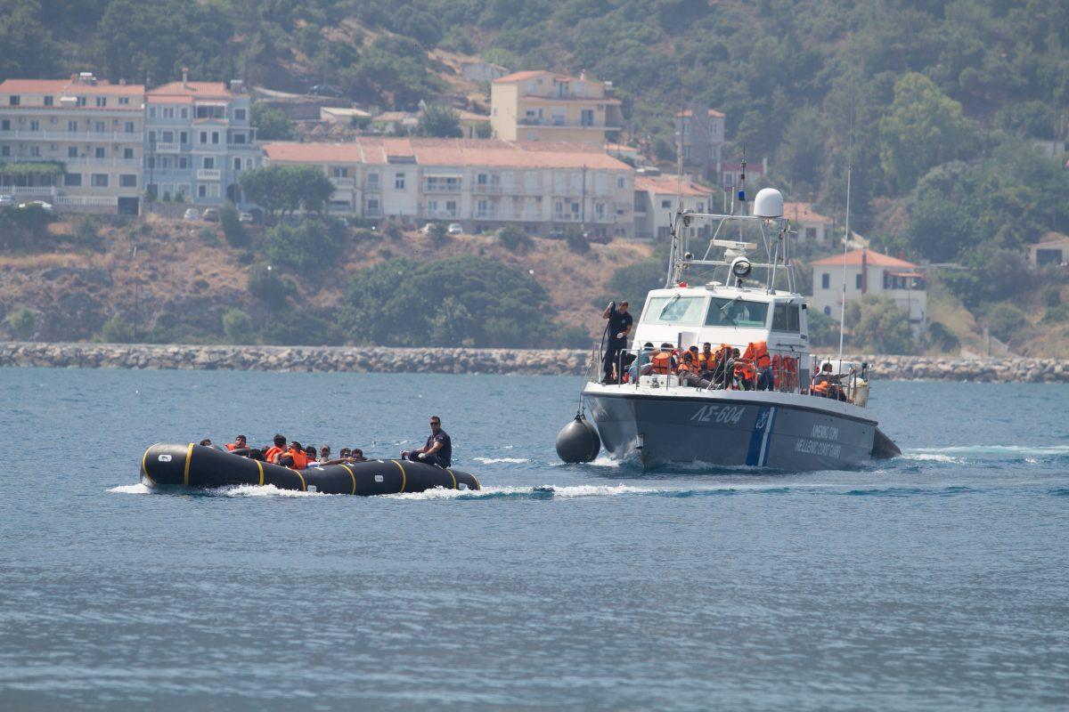 Άλιμος νεκρός άνδρας: Θρίλερ σε παραλία – Εντοπίστηκε σορός άνδρα