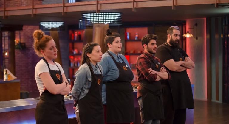 MasterChef spoiler: “Μονομαχία” για μία θέση στον διαγωνισμό μαγειρικής (vid)