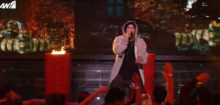 YFSF: Ο Ίαν Στρατής ξεσήκωσε το κοινό ως Eminem