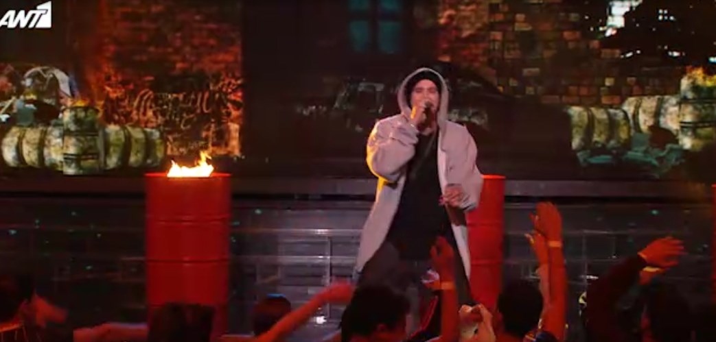 YFSF: Ο Ίαν Στρατής ξεσήκωσε το κοινό ως Eminem