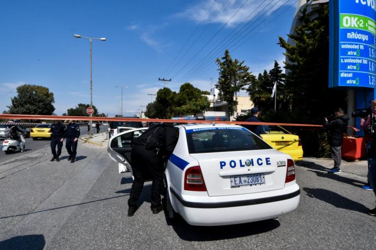 Έγκλημα στο Ελληνικό: Νεκροί ο αντιπτέραρχος και η σύζυγός του