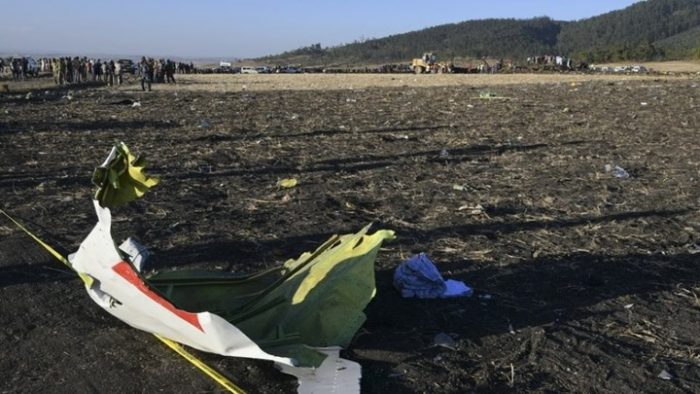 Ethiopian Airlines: Δεν ανασύρθηκαν σοροί από το σημείο συντριβής του αεροσκάφους
