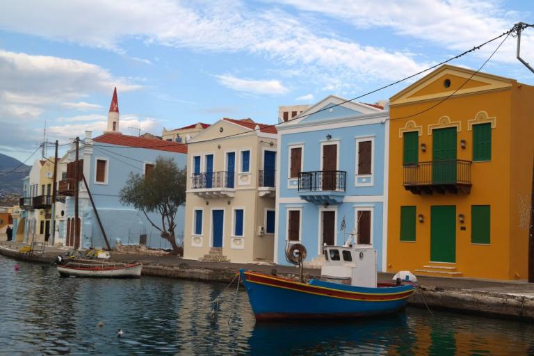 National Geographic: Το ελληνικό νησί που μάγεψε τους αναγνώστες του (pics)