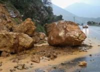 Κακοκαιρία στην Κρήτη: Νέα προβλήματα στο νησί – Ακυρώσεις πτήσεων και κλειστοί δρόμοι