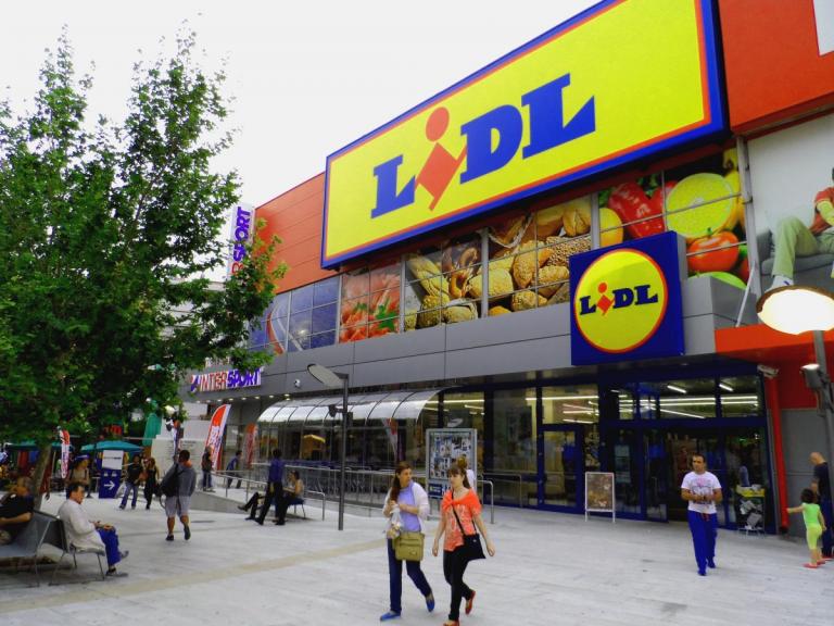 Lidl Ελλάς: Επενδύει στη σταδιακή μείωση του πλαστικού υλικού