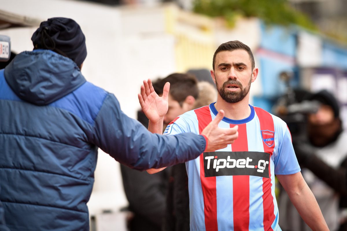 Μανιάτης: «Αθάνατο ελληνικό ποδόσφαιρο» (vid)