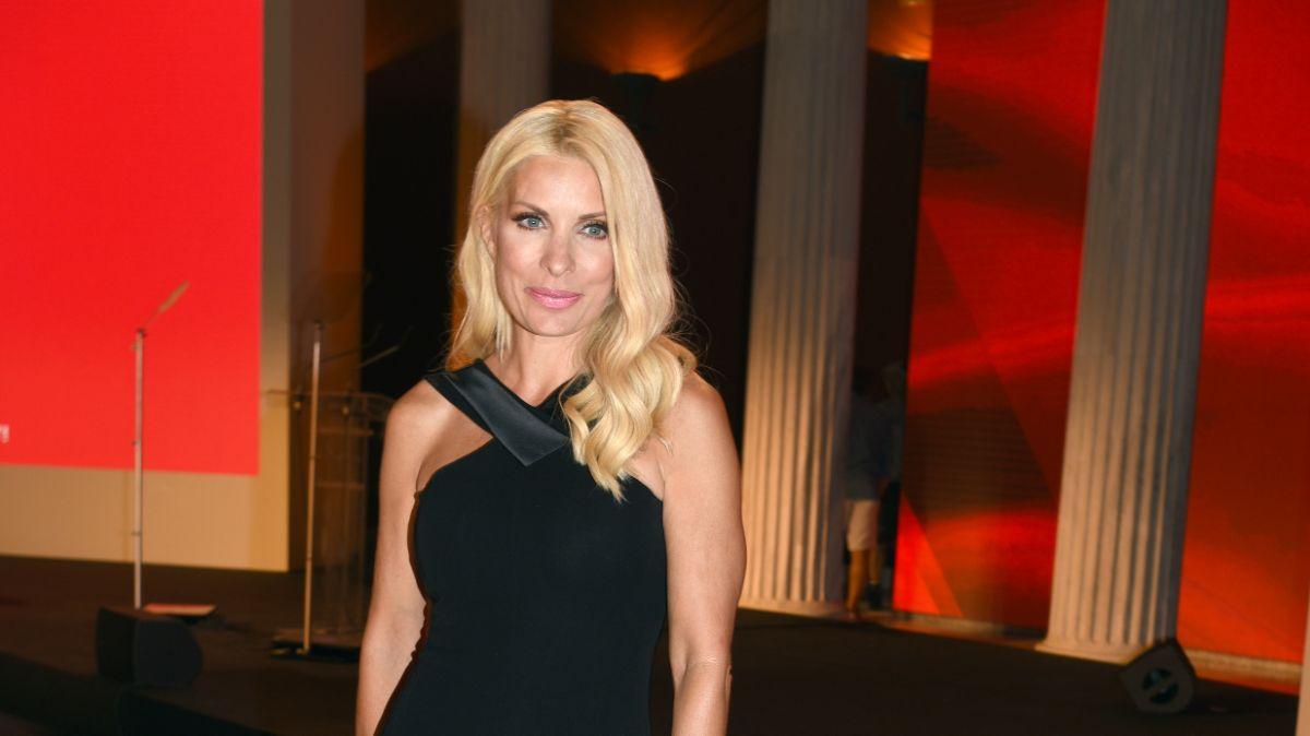 Ελένη Μενεγάκη: Απίθανο τι μισθό παίρνει κάθε μήνα