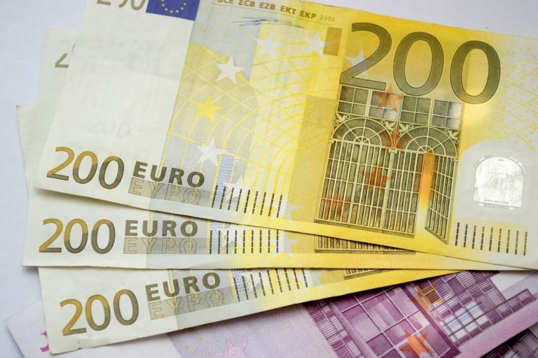 Έκτακτο κοινωνικό μέρισμα: Μοιράζει λεφτά η κυβέρνηση εν όψει Πάσχα