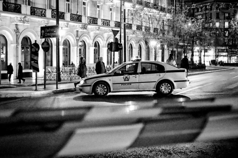 Τροχαίο στο κέντρο της Αθήνας: Ένας ελαφρά τραυματίας μοτοσικλετιστής